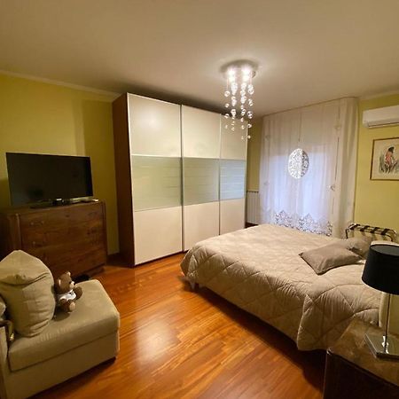 B&B Rossella Montoro Inferiore Buitenkant foto