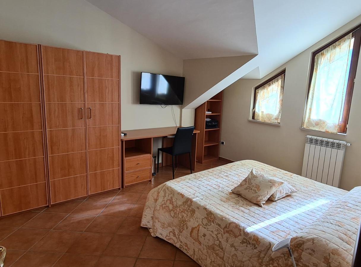 B&B Rossella Montoro Inferiore Buitenkant foto